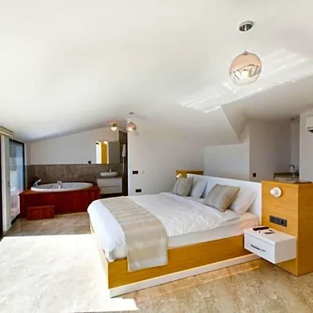 Sleeps 12 Pool Air Con Wifi Villa *